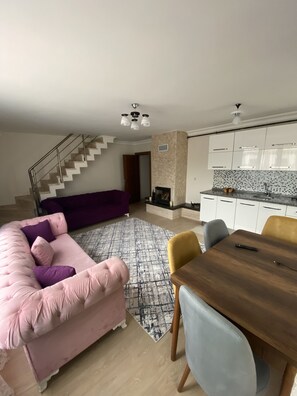 Luxury Penthouse | Mini fridge - Assortie La Villa Hotel (Sile)