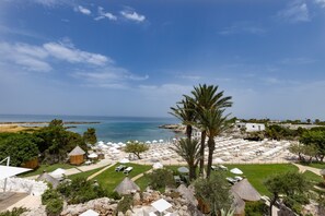 Suite, 1 King Bed, Sea View, Sea Facing | Premium bedding, down comforters, memory foam beds, minibar