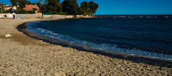 Hôtel et Studios Les Amandiers