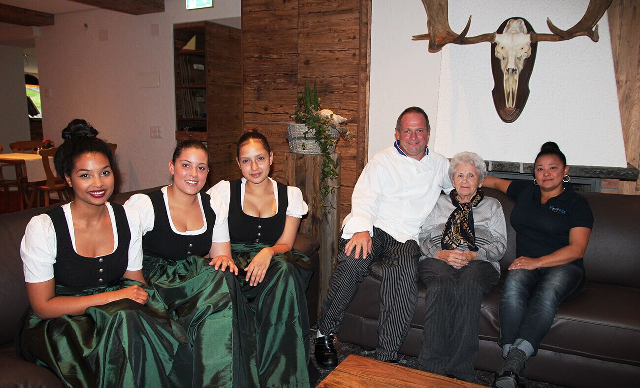 breakfast, lunch, dinner served; regional cuisine