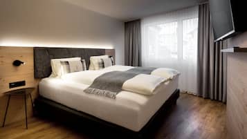 Căn hộ | 2 phòng ngủ, bộ đồ giường cao cấp, chăn bông, bàn