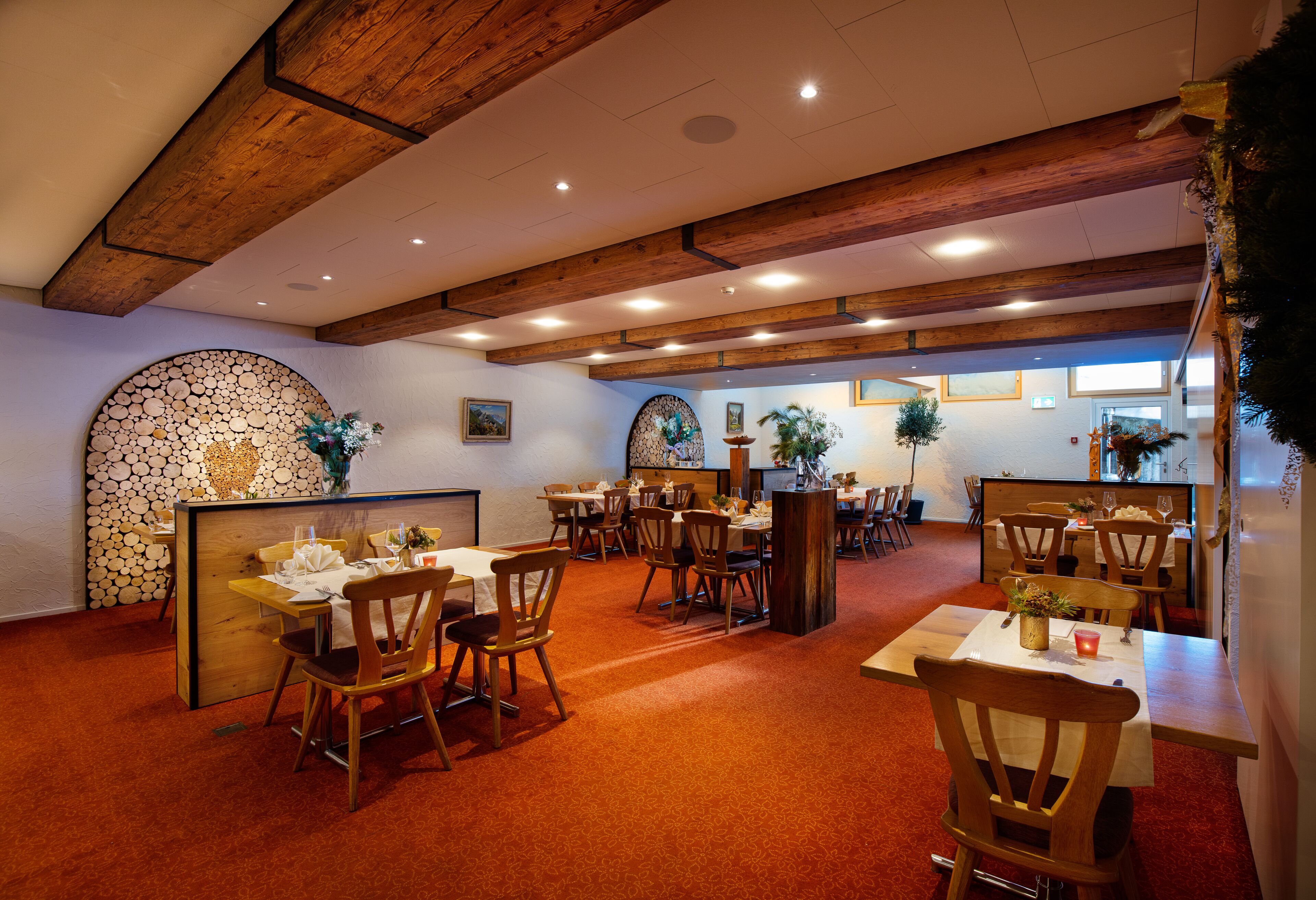 breakfast, lunch, dinner served; regional cuisine