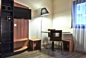 Apartment, 1 Bedroom | Living area