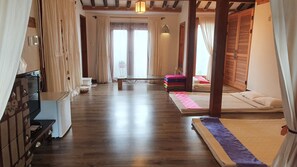 Hanbam | Kalis bunyi, Wi-fi percuma, cadar katil 