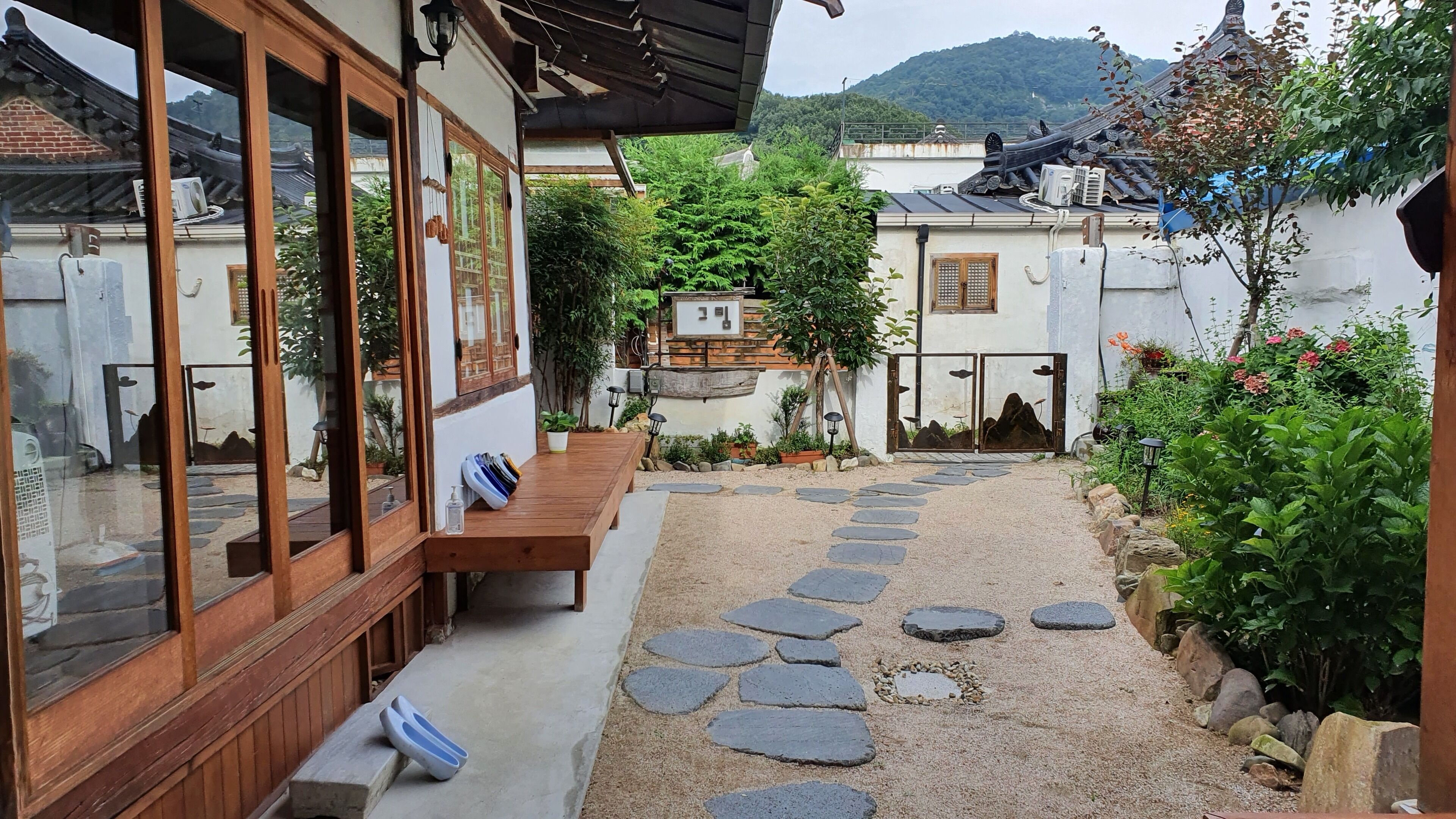 숙박 시설 정면