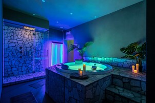 Bañera de hidromasaje interior