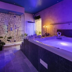 Sale per trattamenti di coppia, sauna, vasca idromassaggio