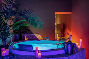 Bañera de hidromasaje interior