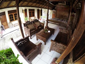 Terrace/patio - Bali Manik Beach Inn (Kuta)