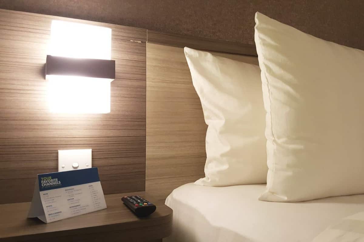 Minibar, in-room safe, desk, rollaway beds