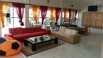 Sala de estar en el lobby