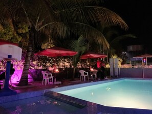 Outdoor pool, free cabanas, pool umbrellas