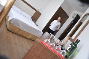 Suite | Zimmersafe, Schreibtisch, schallisolierte Zimmer, kostenloses WLAN