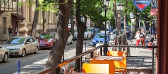Orange Hotel