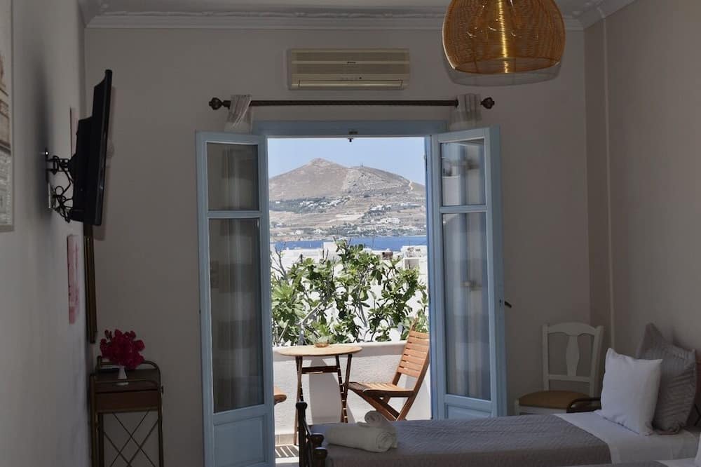 Minoa Hotel