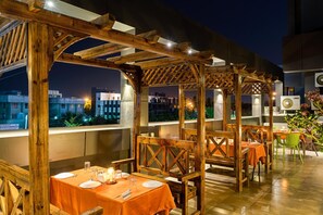 International cuisine - Treebo Premium Grand Emerald (Pune)