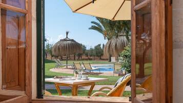 Suite junior, en el área del jardín | Vista desde la habitación