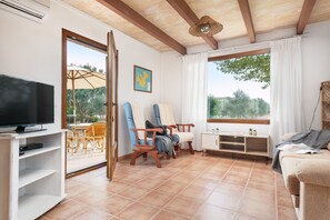 Apartment, 2 Schlafzimmer | Daunenbettdecken, Zimmersafe, individuell dekoriert