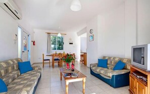 Interior - Philippos Villas (Chlorakas)