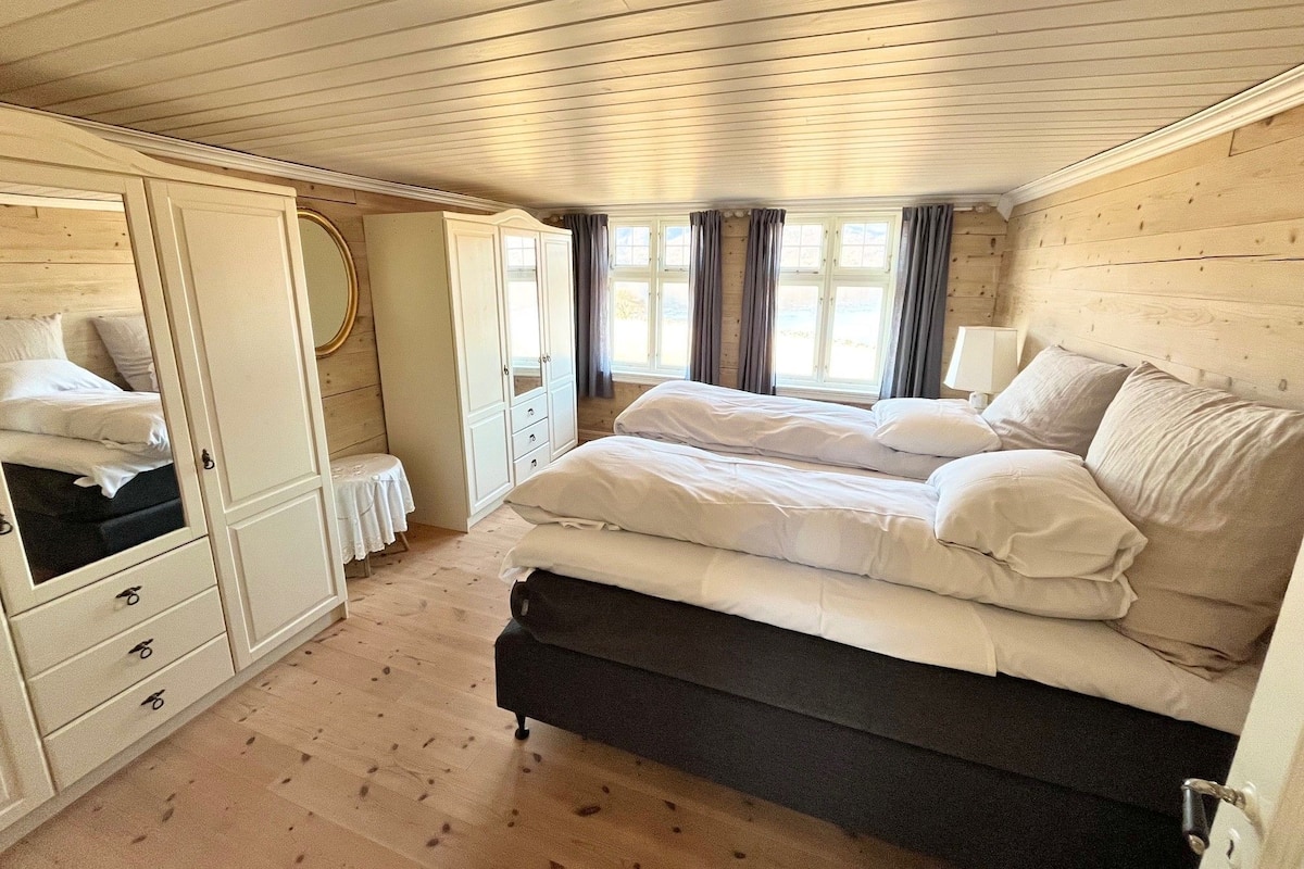 Deluxe-Haus | Pillowtop-Betten, individuell dekoriert, kostenloses WLAN, Bettwäsche