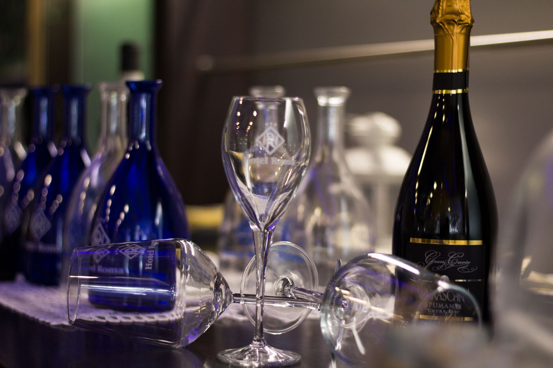 breakfast, lunch, dinner served; regional cuisine