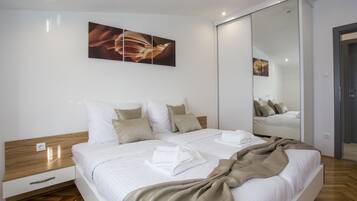 In-room safe, individually furnished, desk, blackout curtains