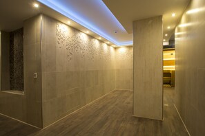 Sauna, baño turco, masajes deportivos, masajes 