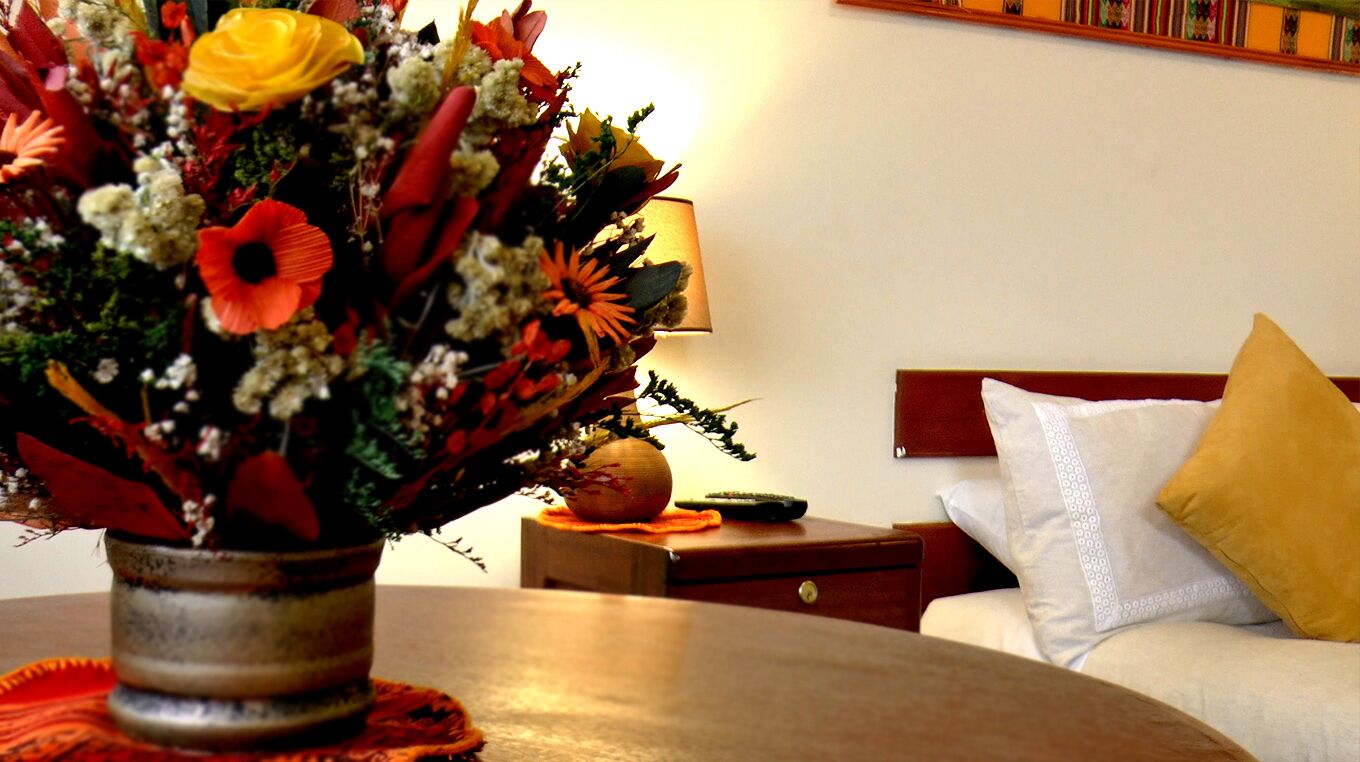 Copriletto in piuma, con arredamento individuale, postazione laptop