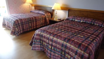 Standard Double Room | Desk, free WiFi, bed sheets