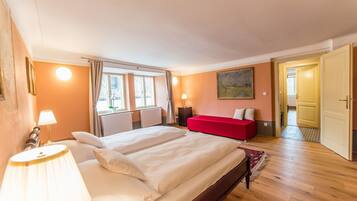 Apartment, 1 Bedroom (5 Adults) | 1 bedroom, in-room safe, free WiFi, bed sheets