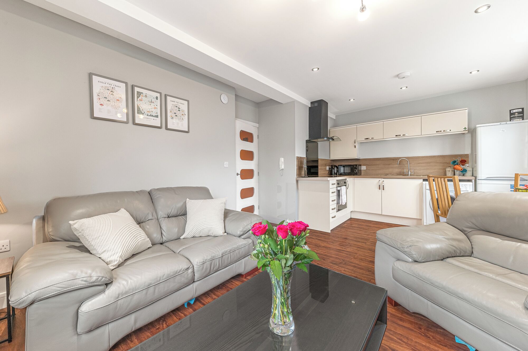 Deluxe Apartment, 1 Bedroom | Individually decorated, individually furnished, blackout drapes