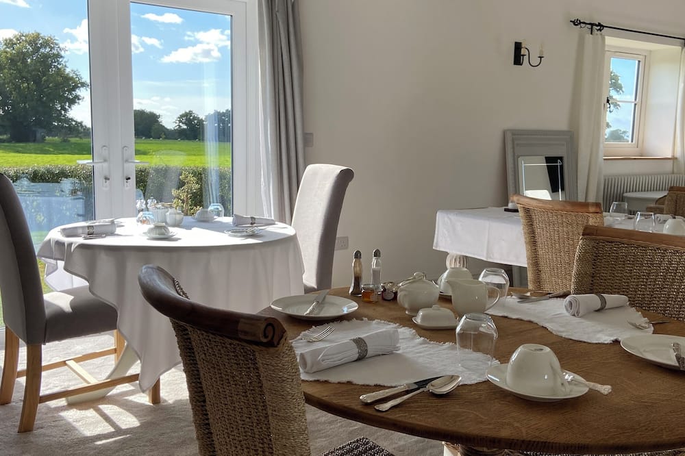 Abbey Green Farm B&b, Camping & Touring Park - Bickley Moss
