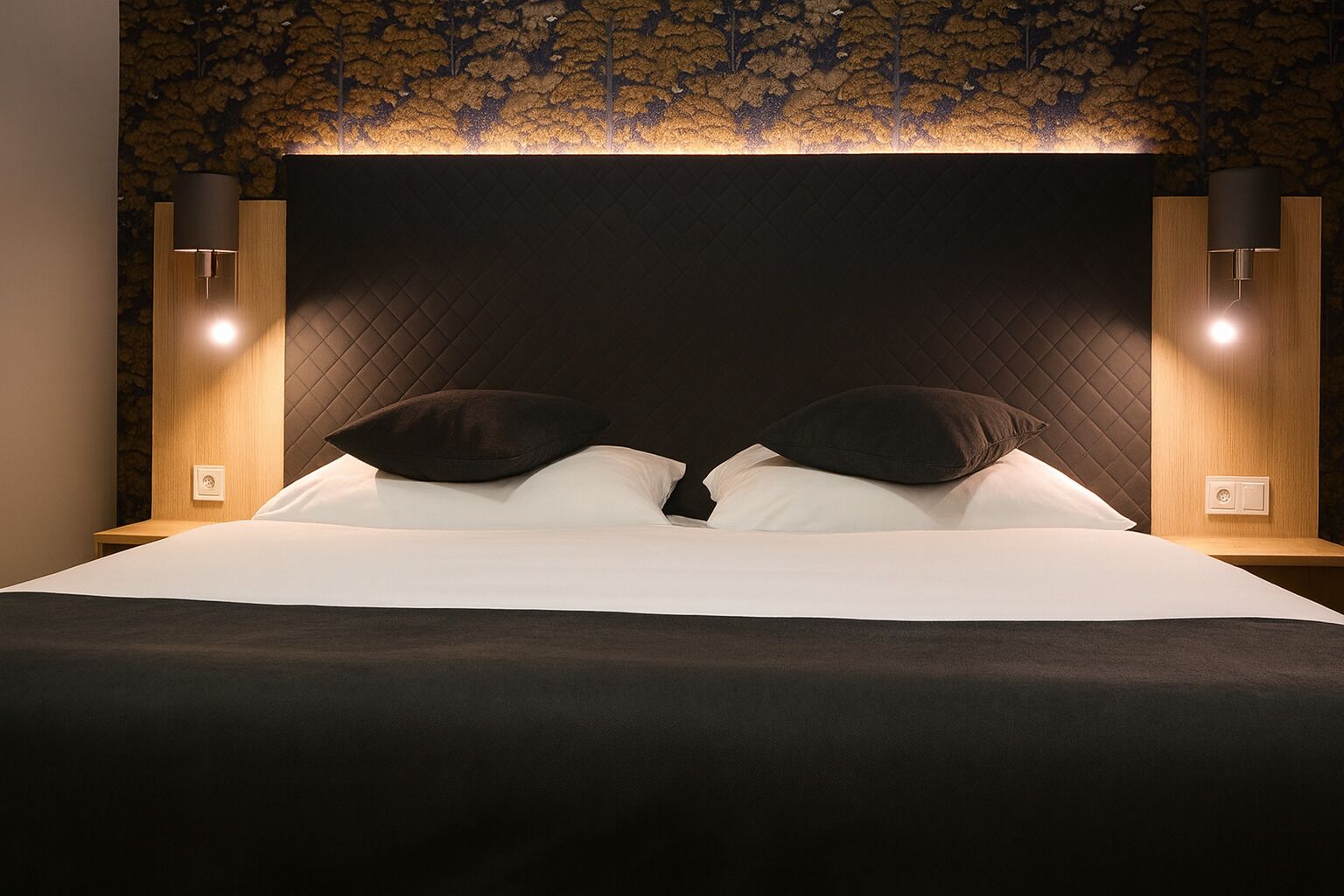 Ropa de cama de alta calidad y minibar 