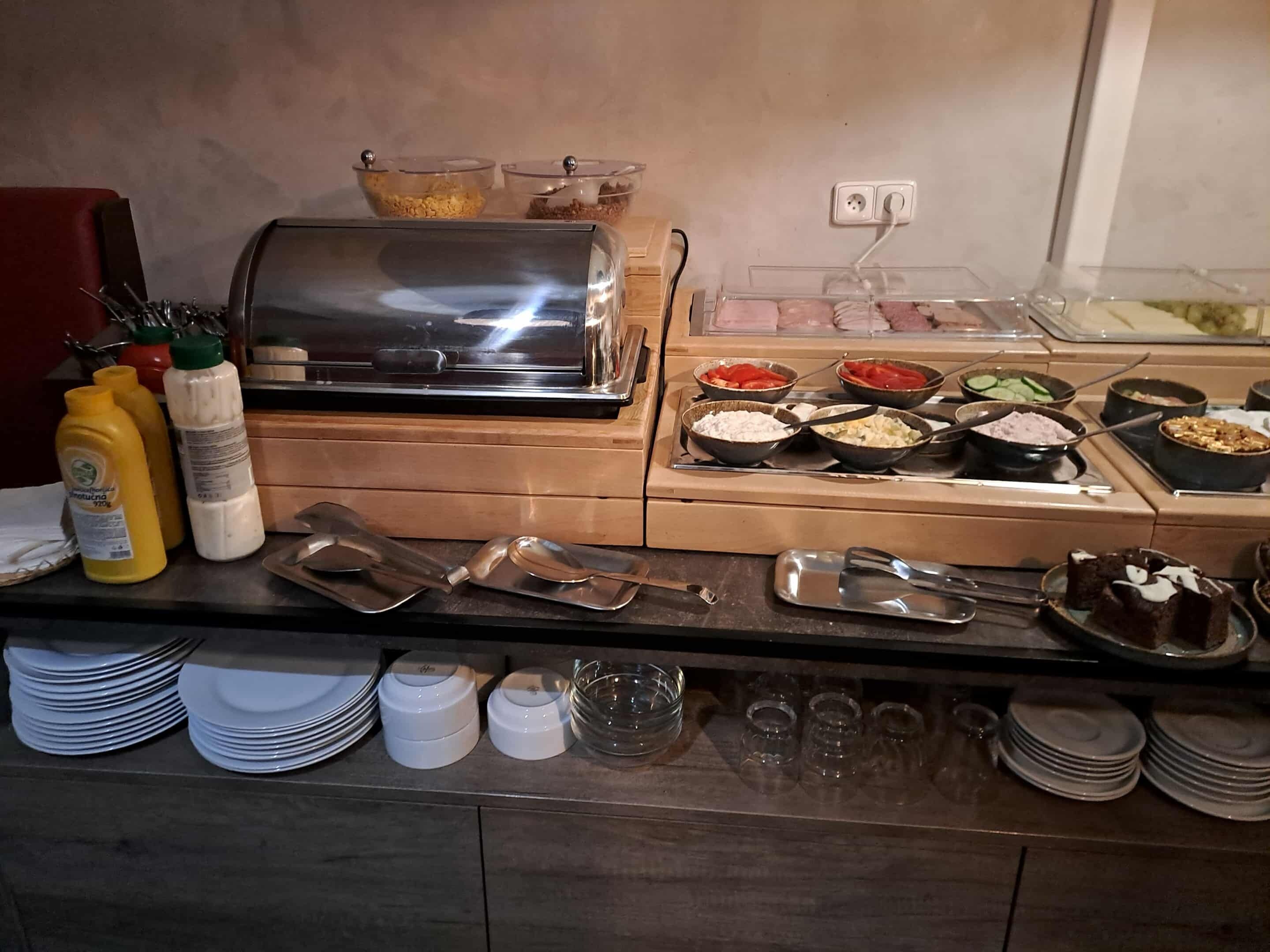 Daily buffet breakfast (EUR 10 per person)