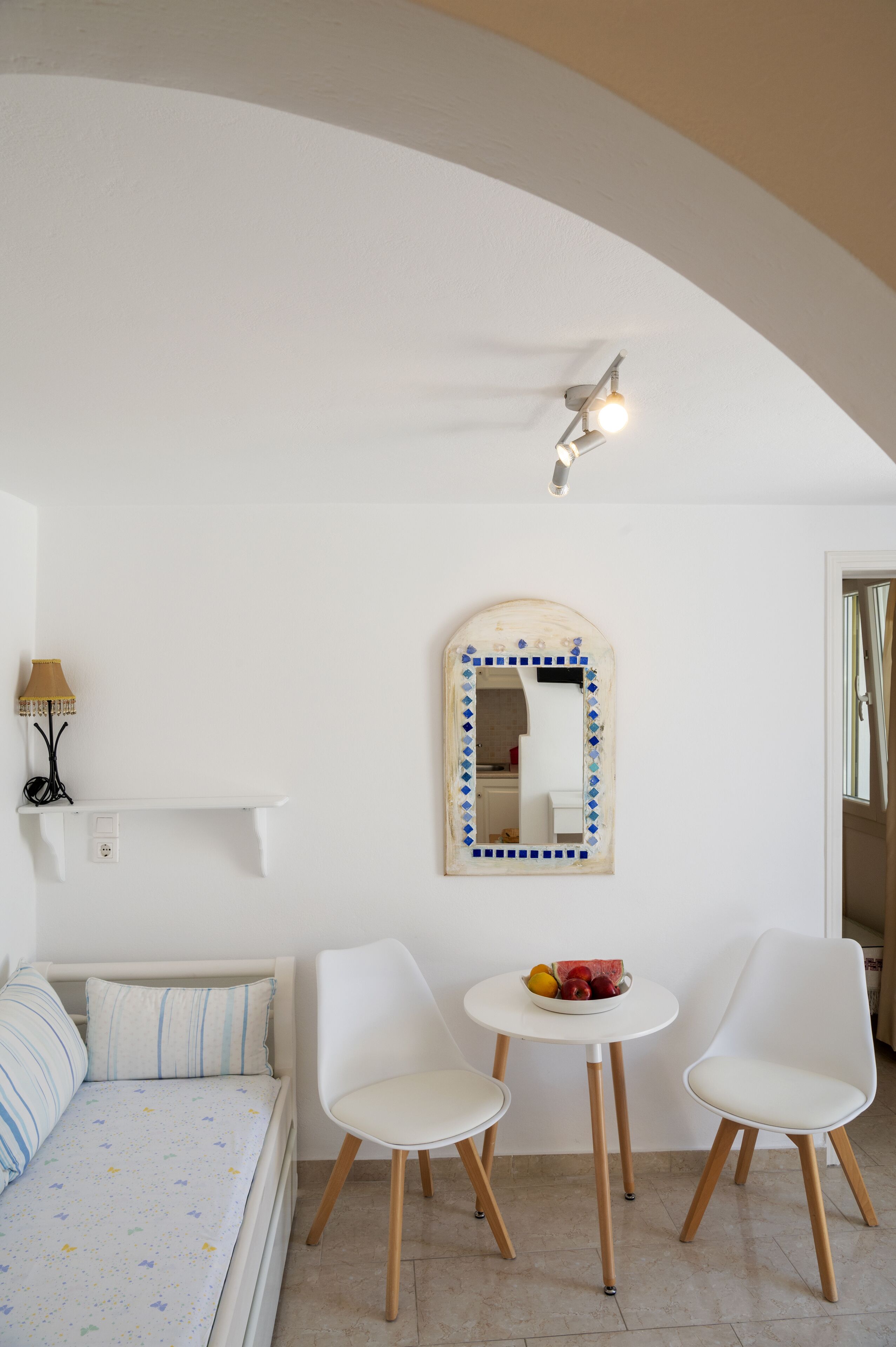 Studio | Living area | TV