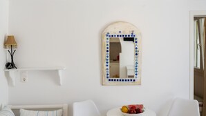 Living area - Leonardos Apartments (Paros)