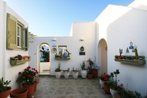 Terrace/patio - Leonardos Apartments (Paros)