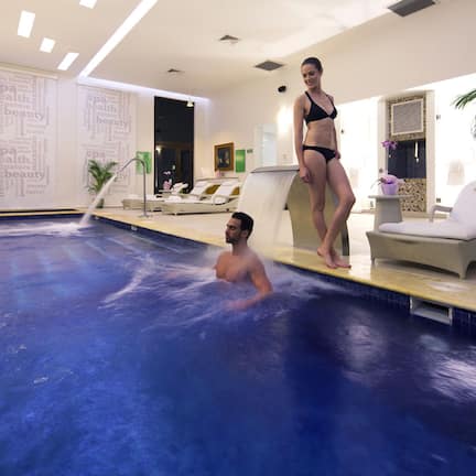 Body treatments, aromatherapy, hot stone massages, deep-tissue massages