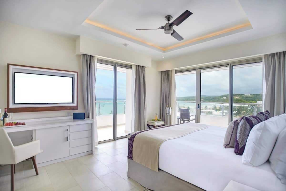 1 bedroom, minibar, in-room safe, individually decorated