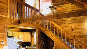Wilderness Cabin, 3 Bedrooms, Hot Tub | Iron/ironing board, free WiFi, bed sheets