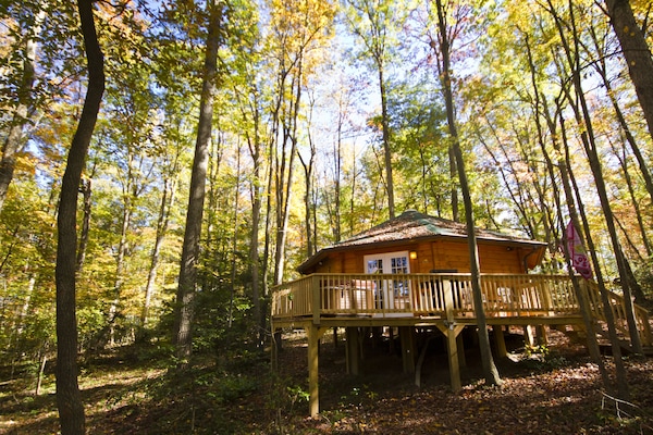 Love Shack Yurt, 1 Bedroom, Hot Tub | Exterior