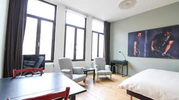 1 bedroom, premium bedding, cots/infant beds, free WiFi
