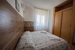 Double or Twin Room | In-room safe, desk, free WiFi - Hotel Calipso (Lignano Sabbiadoro)