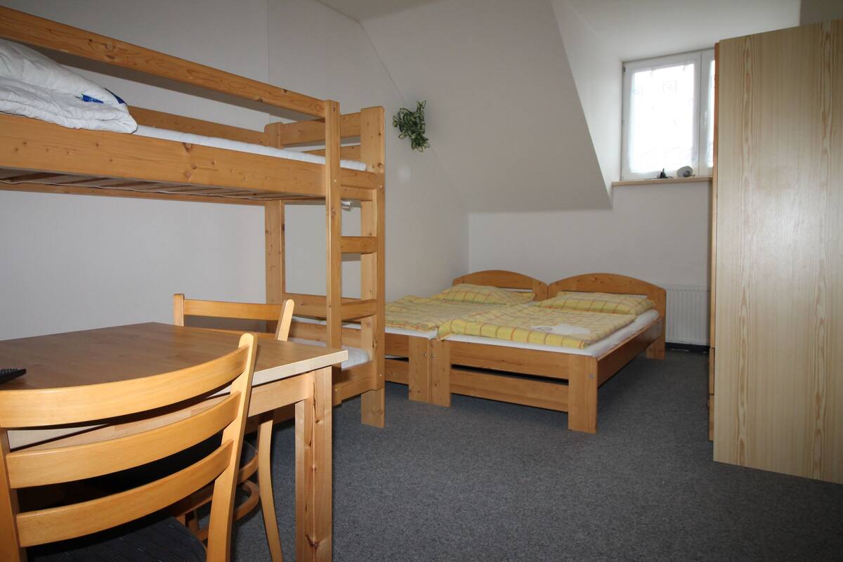 Quadruple Room, Ensuite | Living area | Flat-screen TV