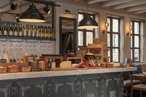 Petit déjeuner buffet compris tous les jours
