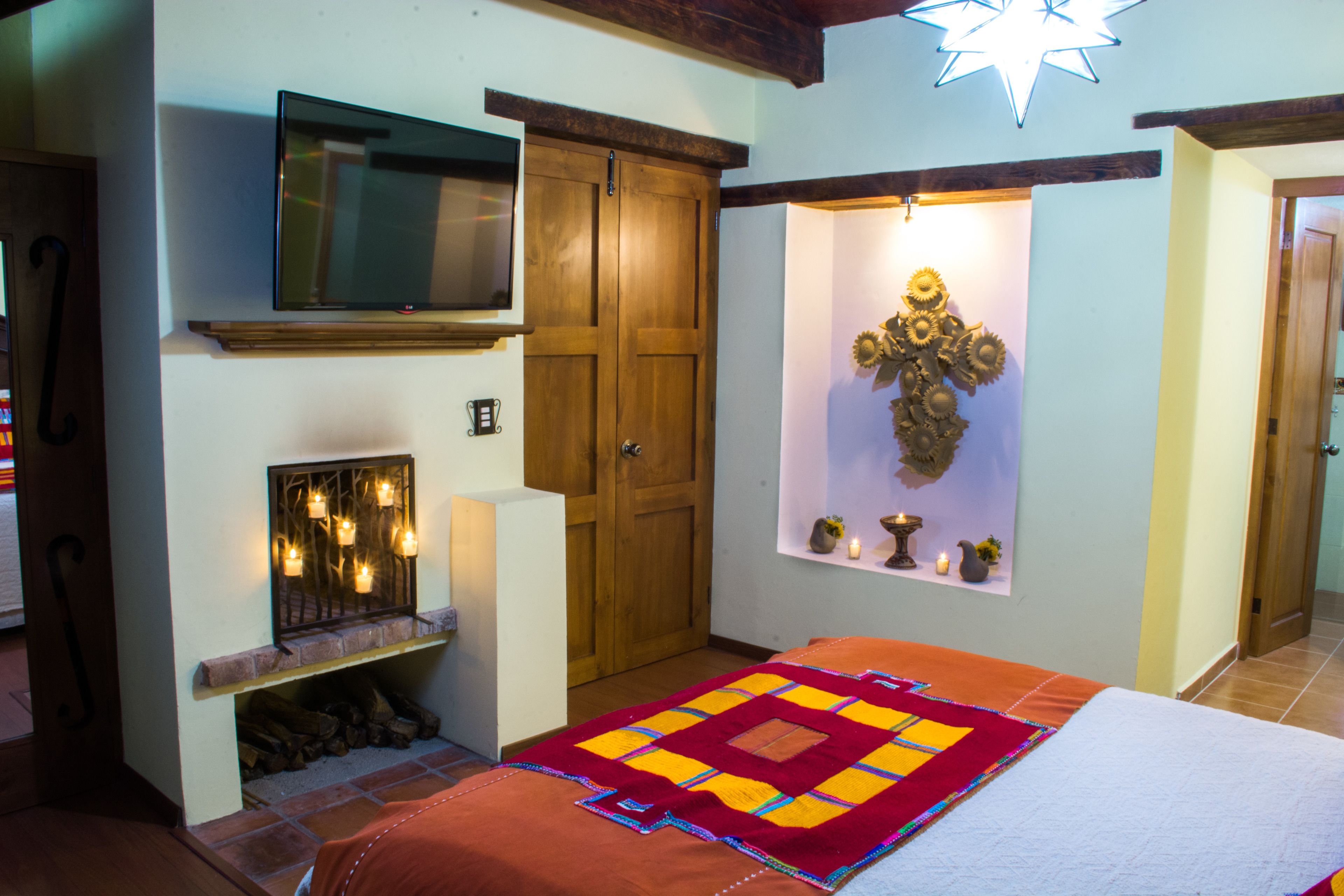 queen room | in-room safe, individually decorated, individually furnished, desk