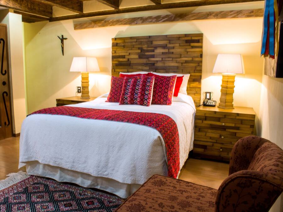 Queen Room | In-room safe, individually decorated, individually furnished, desk