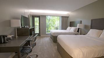 Standard-huone, 2 keskisuurta parisänkyä | Pimennysverhot, silitysrauta/-lauta, vuodevaatteet