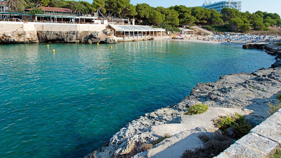 Apartamentos Cala Blanca