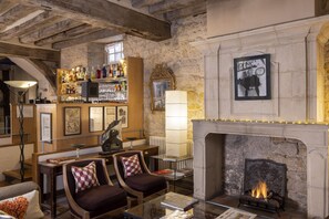 Bar (on property) - Hotel du Jeu de Paume (Paris)